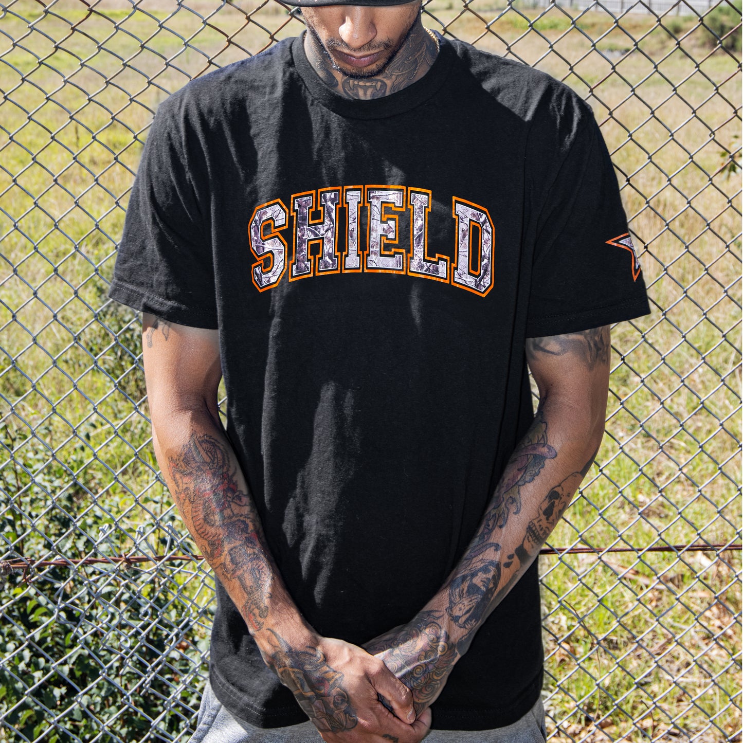 HUNTER TEE